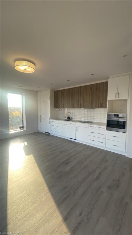 









181


King

Street South, 702,
Waterloo,




ON
N2J 0E7

