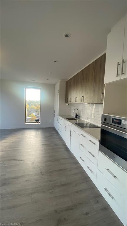 









181


King

Street South, 702,
Waterloo,




ON
N2J 0E7

