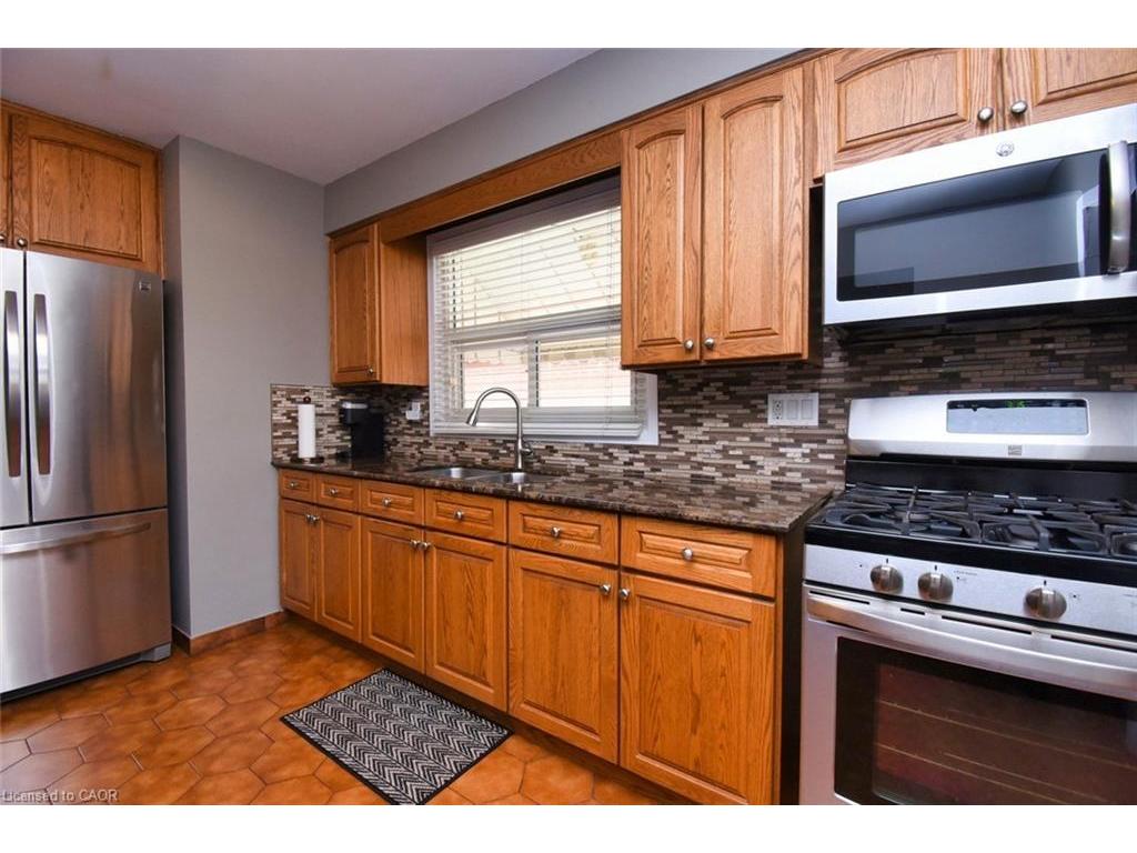 









836


Brucedale

Avenue East,
Hamilton,




ON
L8T 1L3

