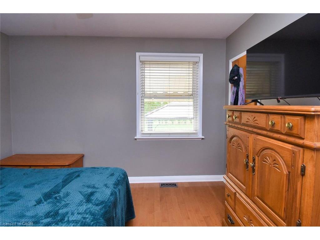 









836


Brucedale

Avenue East,
Hamilton,




ON
L8T 1L3

