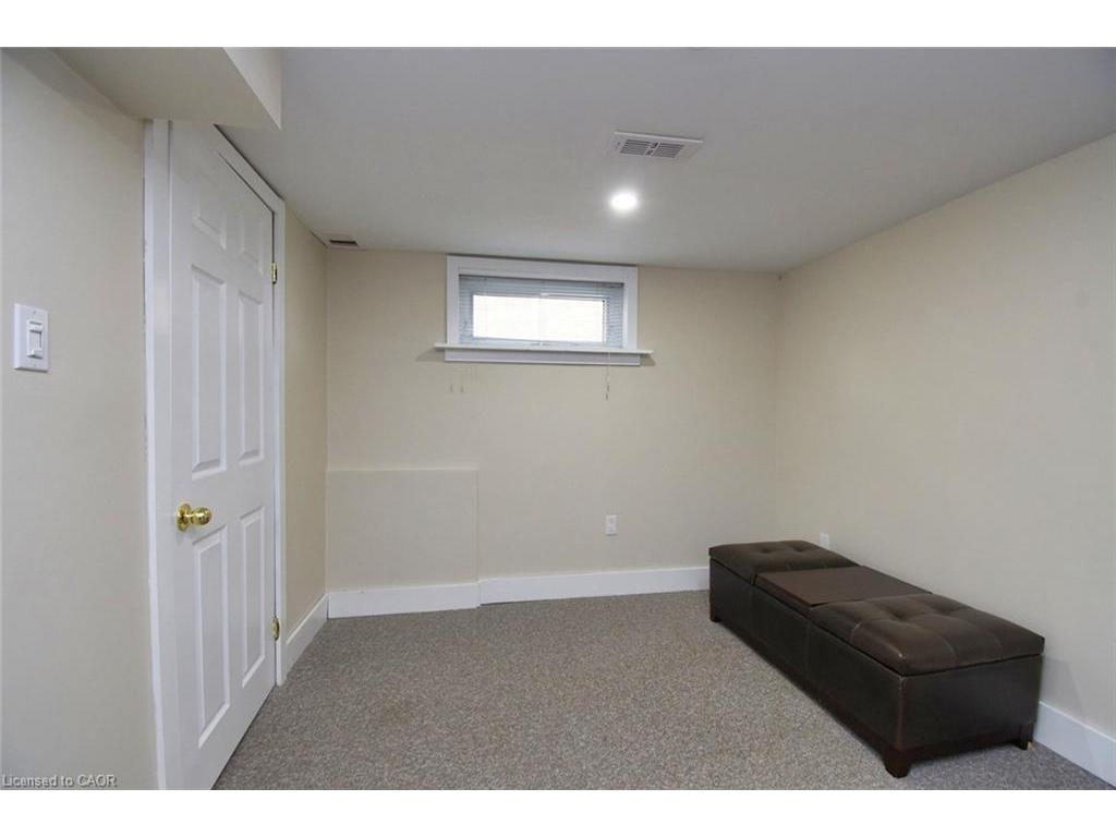 









836


Brucedale

Avenue East,
Hamilton,




ON
L8T 1L3

