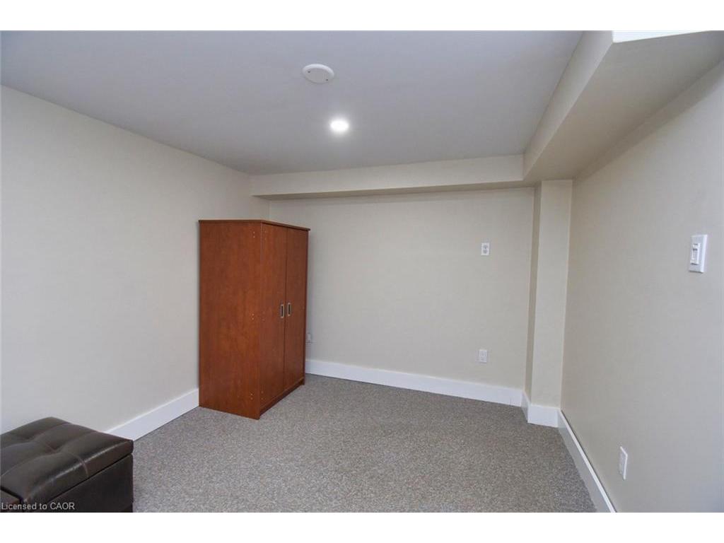 









836


Brucedale

Avenue East,
Hamilton,




ON
L8T 1L3

