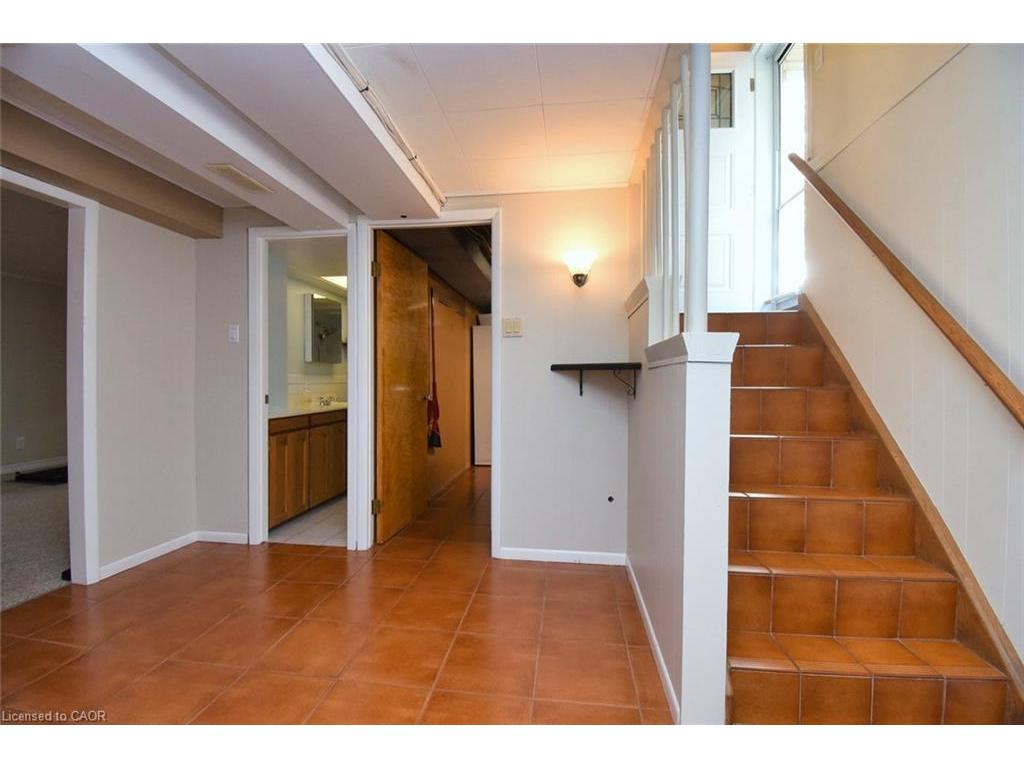 









836


Brucedale

Avenue East,
Hamilton,




ON
L8T 1L3

