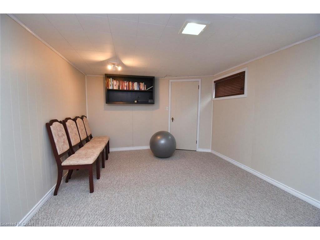 









836


Brucedale

Avenue East,
Hamilton,




ON
L8T 1L3

