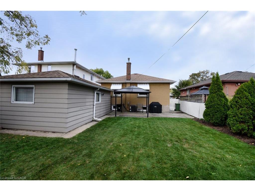 









836


Brucedale

Avenue East,
Hamilton,




ON
L8T 1L3

