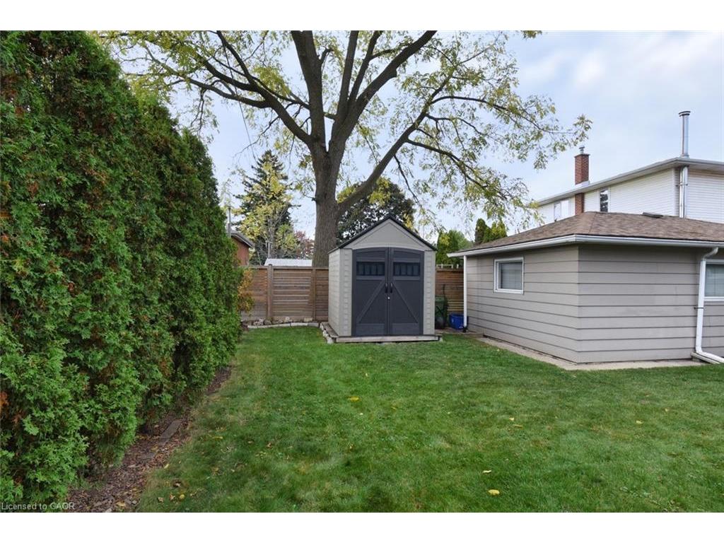 









836


Brucedale

Avenue East,
Hamilton,




ON
L8T 1L3

