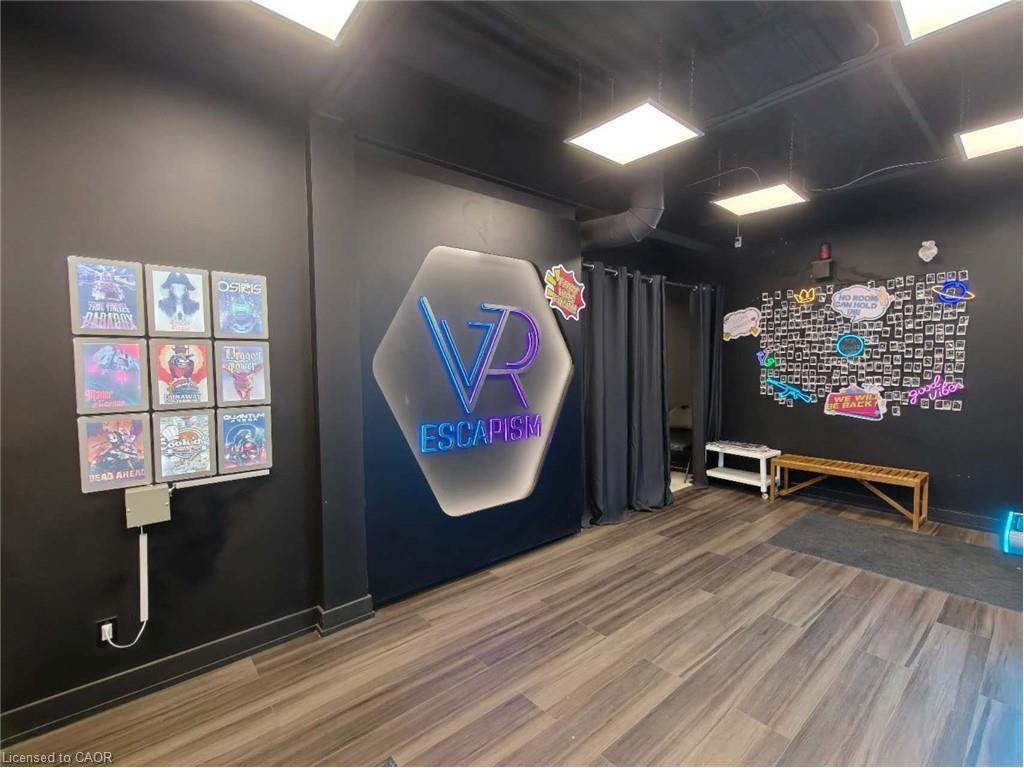 









258


King

Street North, 12,
Waterloo,




ON
N2J 2Y9

