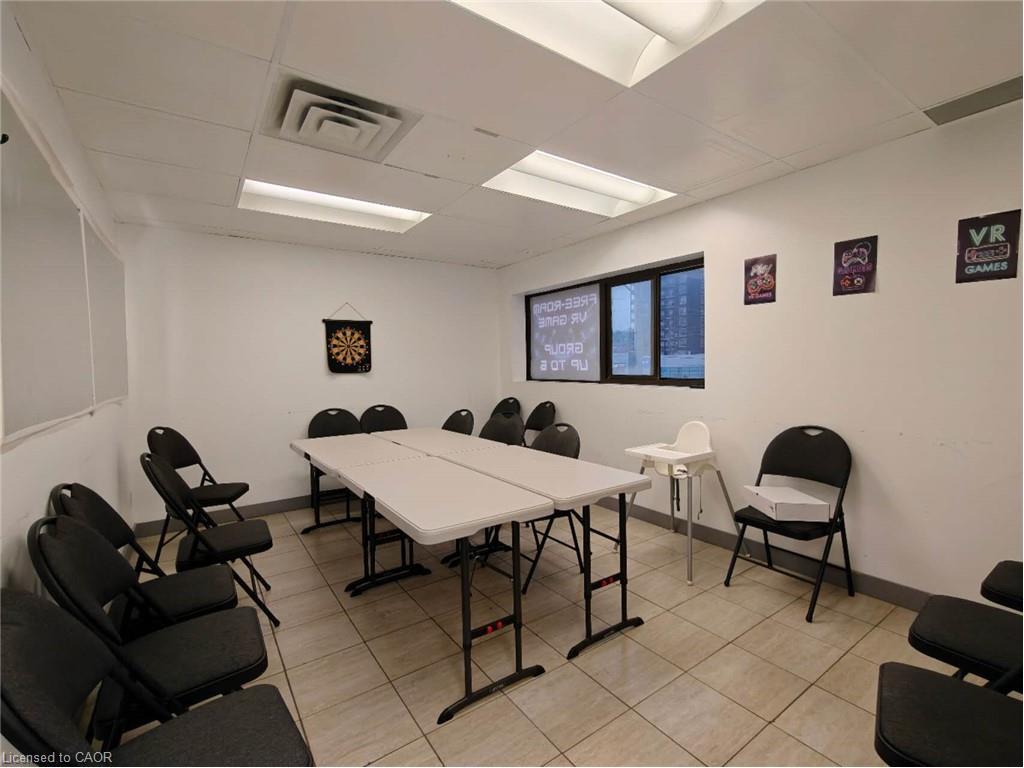 









258


King

Street North, 12,
Waterloo,




ON
N2J 2Y9

