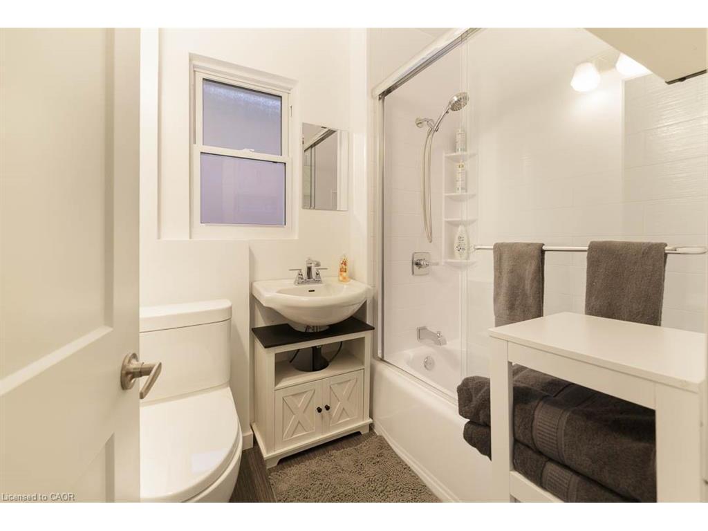 









241


Vine

Street,
St. Catharines,




ON
L2M 4S9

