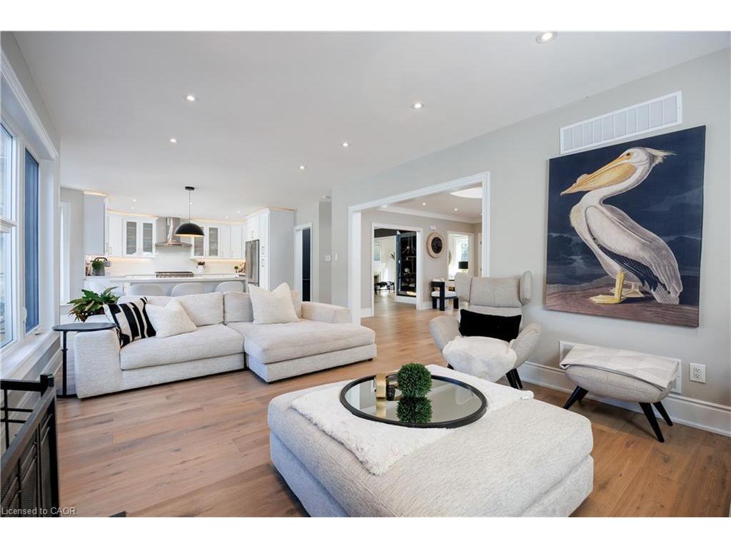 









1483


The Links

Drive,
Oakville,




ON
L6M 2P2

