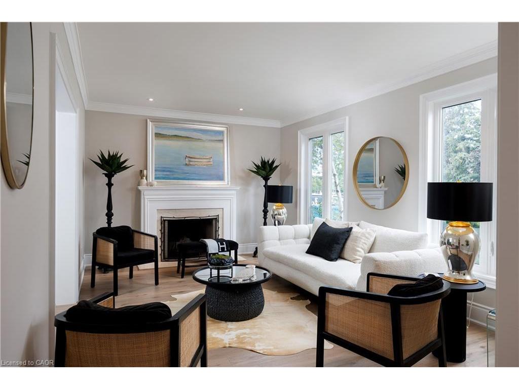 









1483


The Links

Drive,
Oakville,




ON
L6M 2P2

