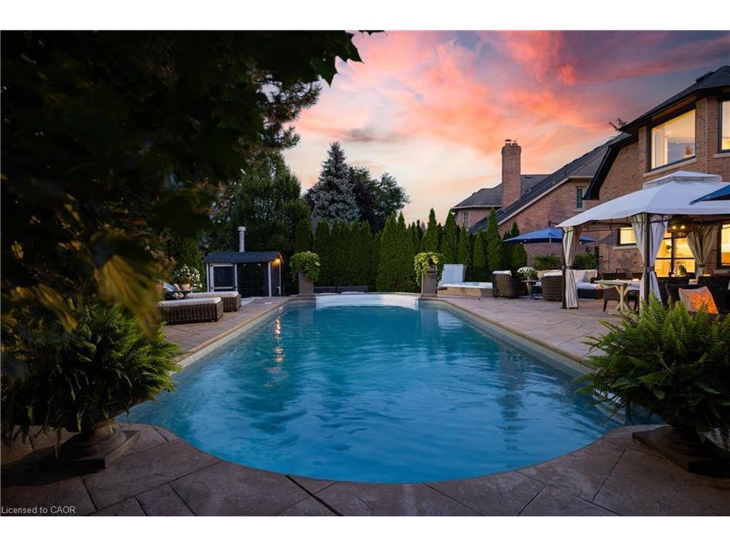 









1483


The Links

Drive,
Oakville,




ON
L6M 2P2

