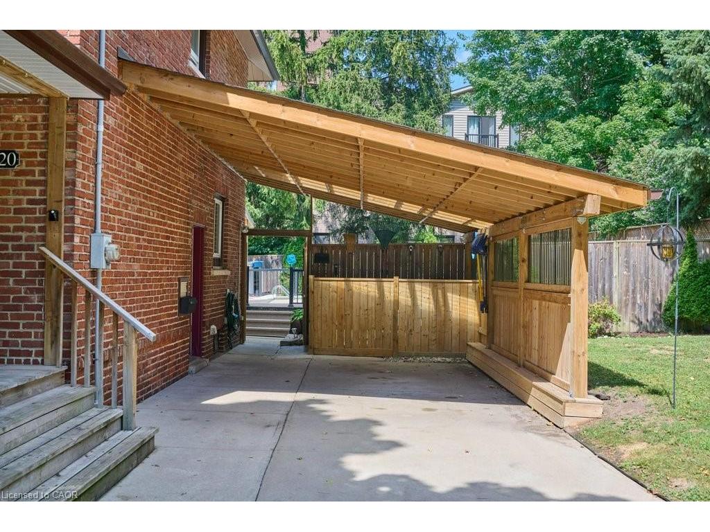 









120


Wood

Street,
Kitchener,




ON
N2G 2H8

