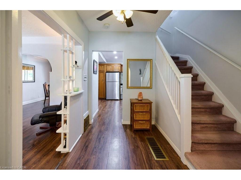 









120


Wood

Street,
Kitchener,




ON
N2G 2H8

