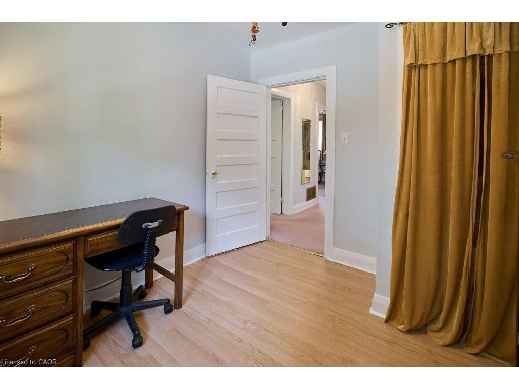 









120


Wood

Street,
Kitchener,




ON
N2G 2H8

