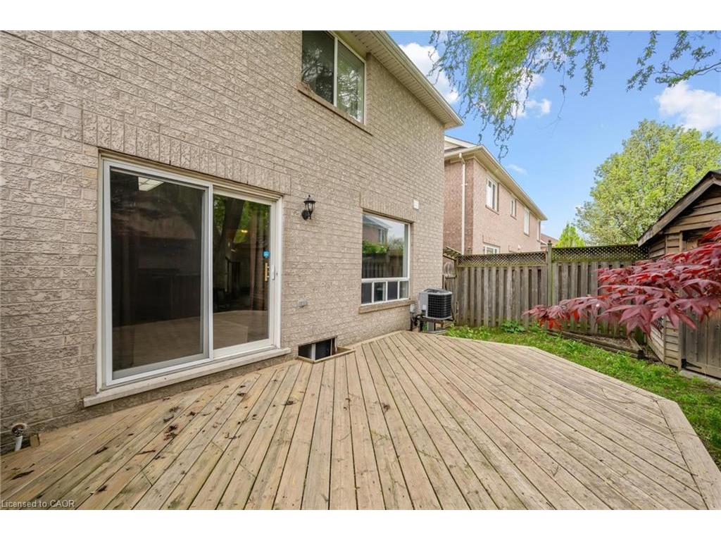 









1617


Gowling

Terrace,
Milton,




ON
L9T 5J6

