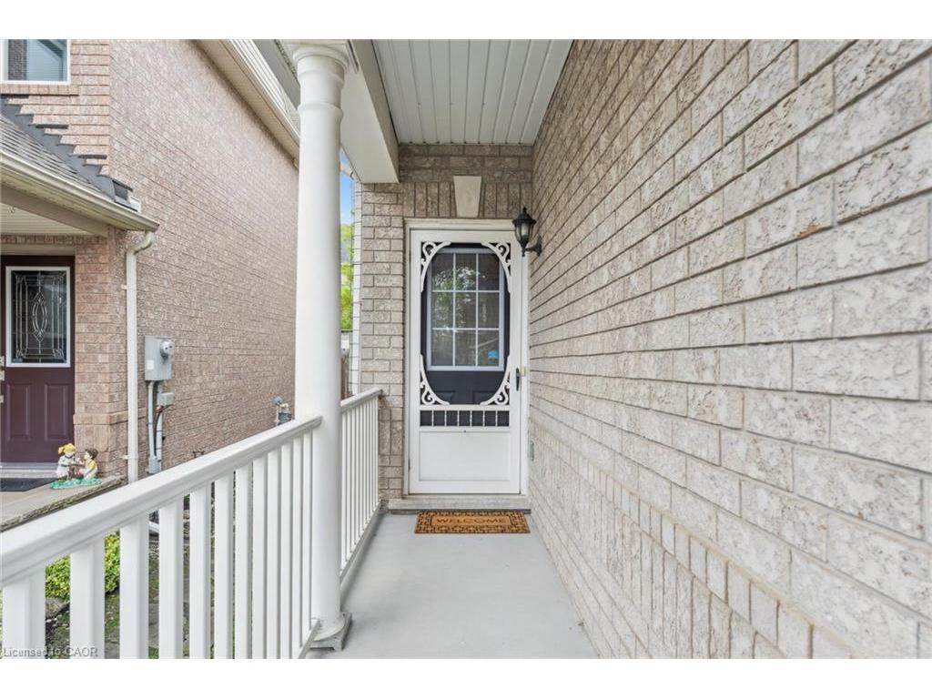 









1617


Gowling

Terrace,
Milton,




ON
L9T 5J6

