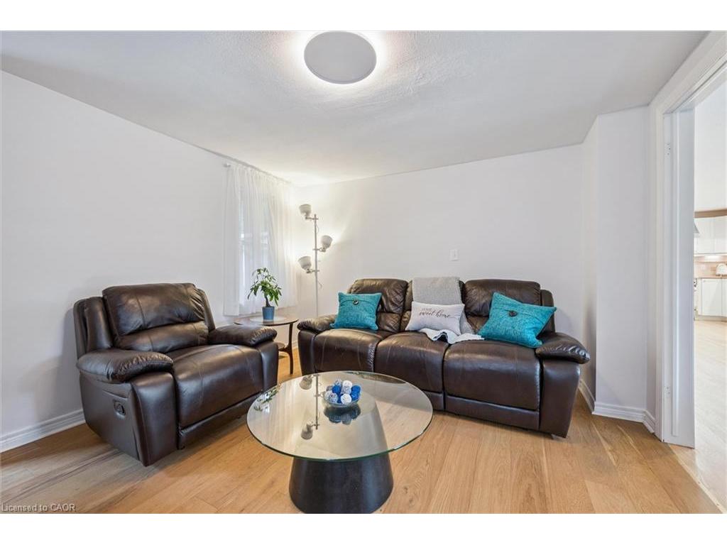 









6548


Beatty Line N

,
Fergus,




ON
N1M 2W3

