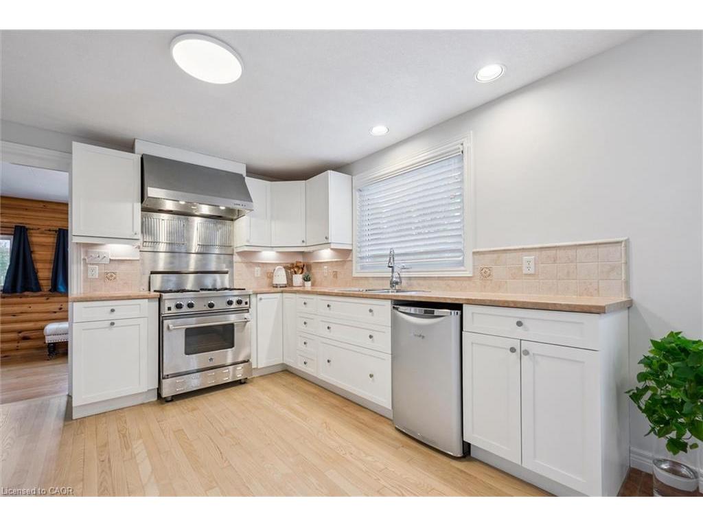 









6548


Beatty Line N

,
Fergus,




ON
N1M 2W3

