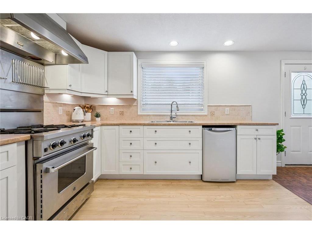 









6548


Beatty Line N

,
Fergus,




ON
N1M 2W3

