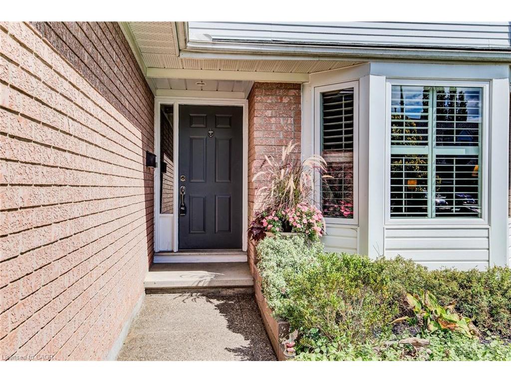 









33


Tinatawa

Court,
Kitchener,




ON
N2A 3G9

