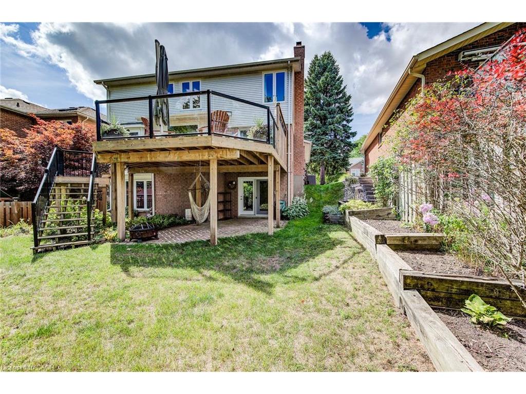 









33


Tinatawa

Court,
Kitchener,




ON
N2A 3G9

