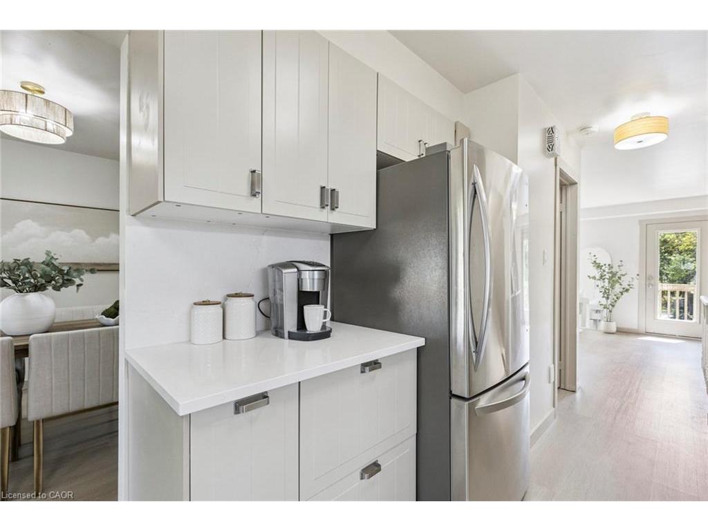 









89


Woolwich

Street, 27,
Waterloo,




ON
N2K 1S5

