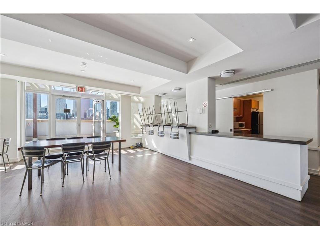 









230


King

Street East, 1109,
Toronto,




ON
M5A 1K5

