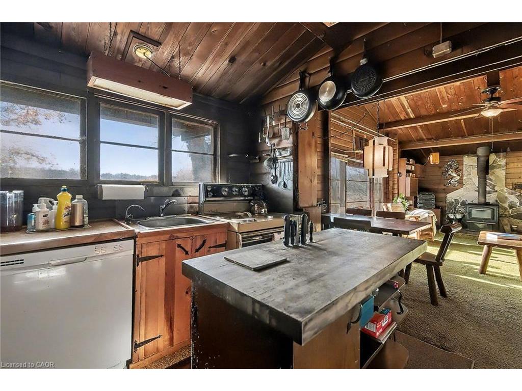 









6361


16th

Line,
Minto,




ON
N0G 1M0

