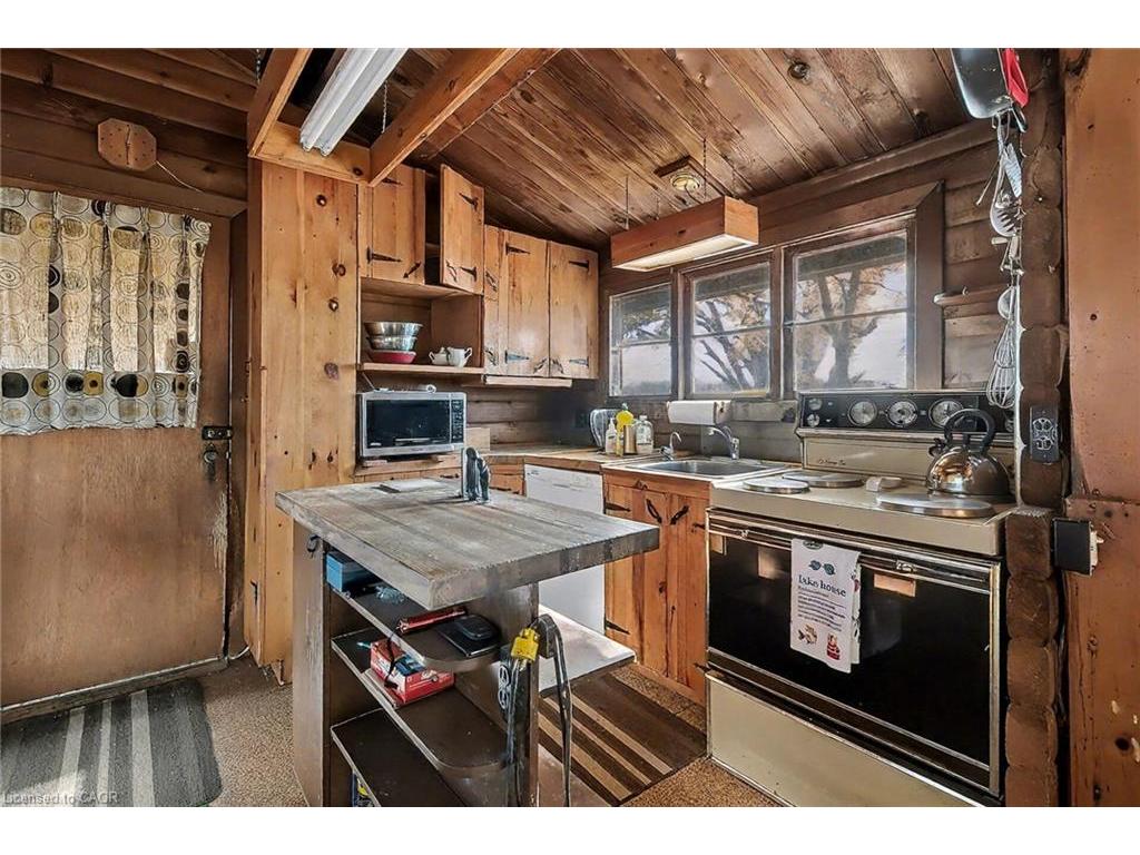 









6361


16th

Line,
Minto,




ON
N0G 1M0

