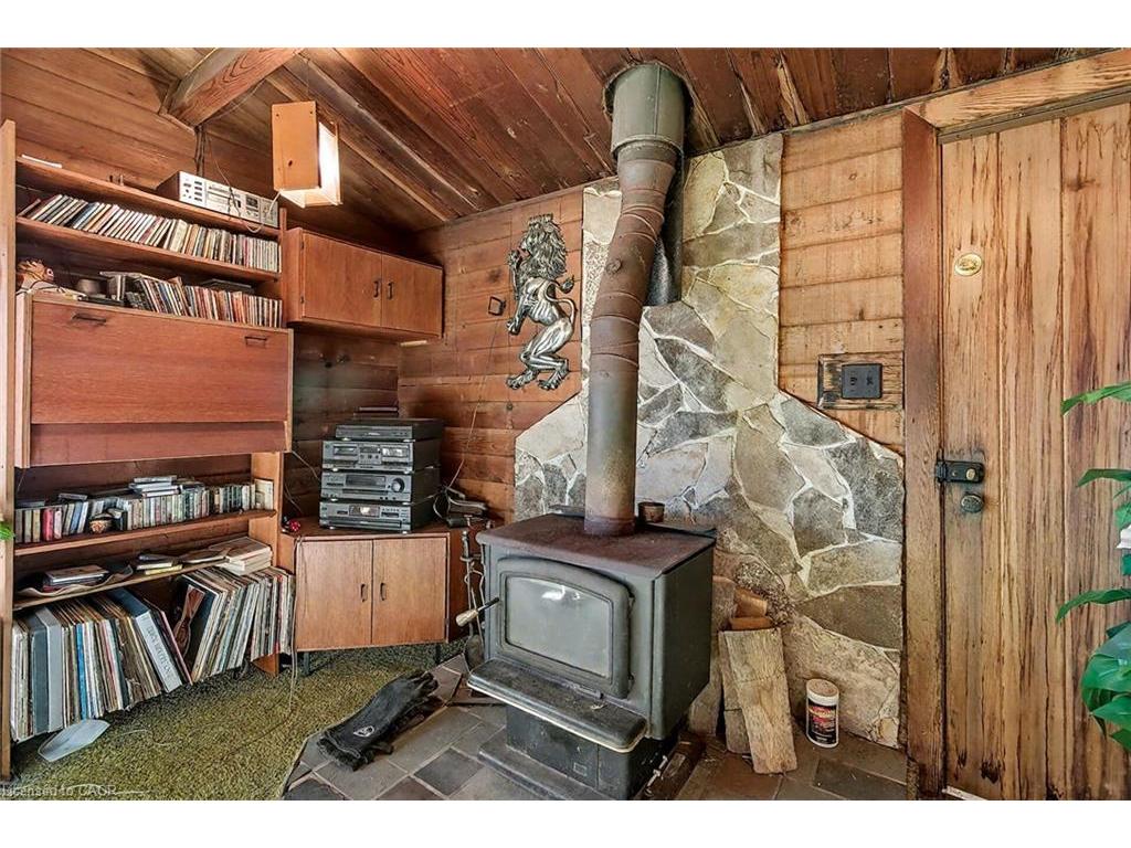 









6361


16th

Line,
Minto,




ON
N0G 1M0

