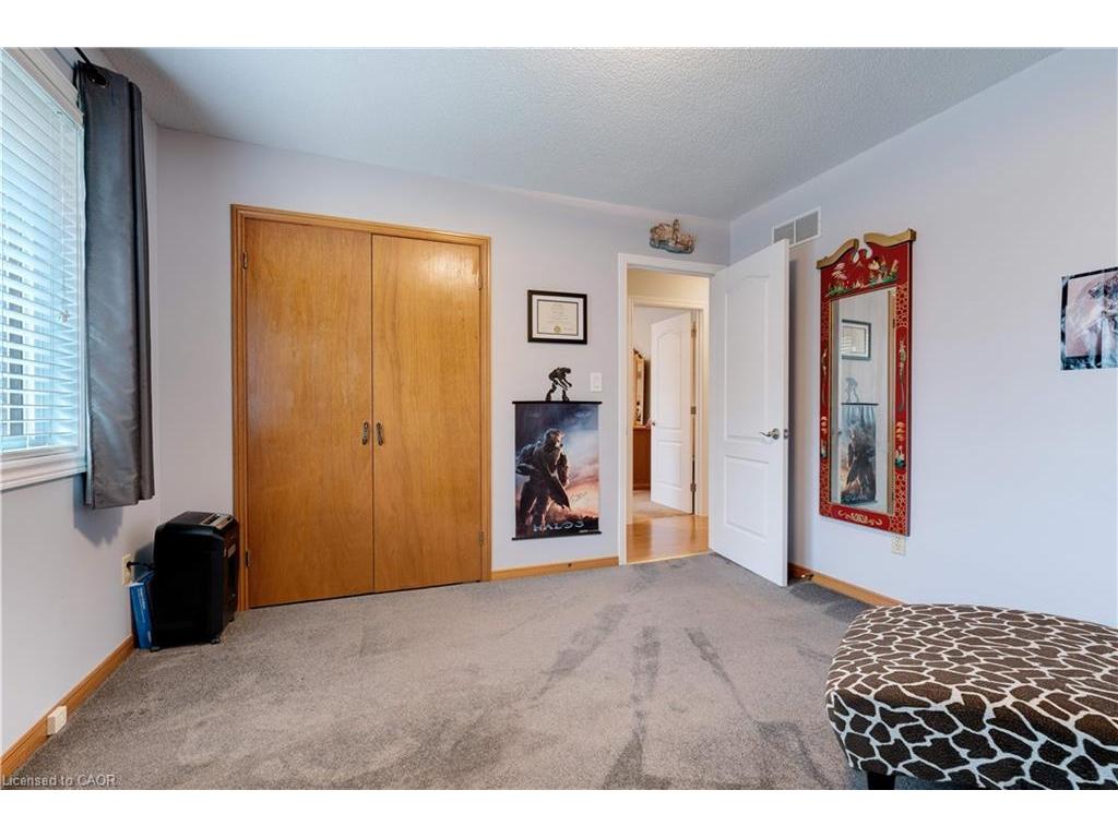 









2238


Fassel

Avenue,
Burlington,




ON
L7R 3P1

