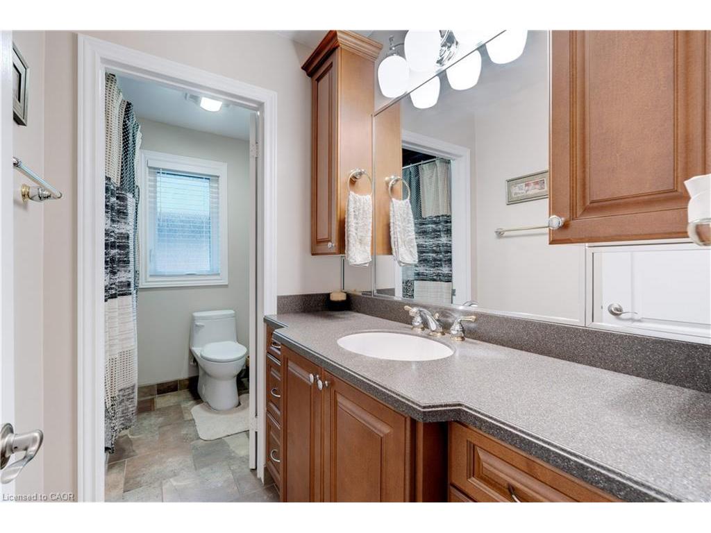 









2238


Fassel

Avenue,
Burlington,




ON
L7R 3P1

