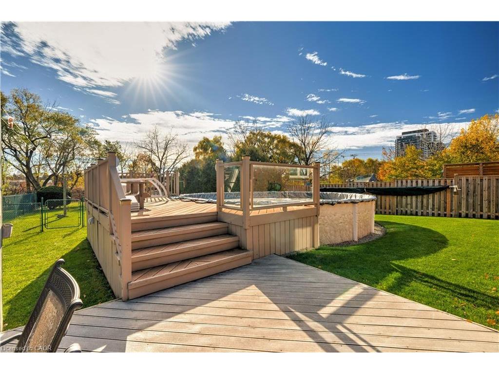 









2238


Fassel

Avenue,
Burlington,




ON
L7R 3P1

