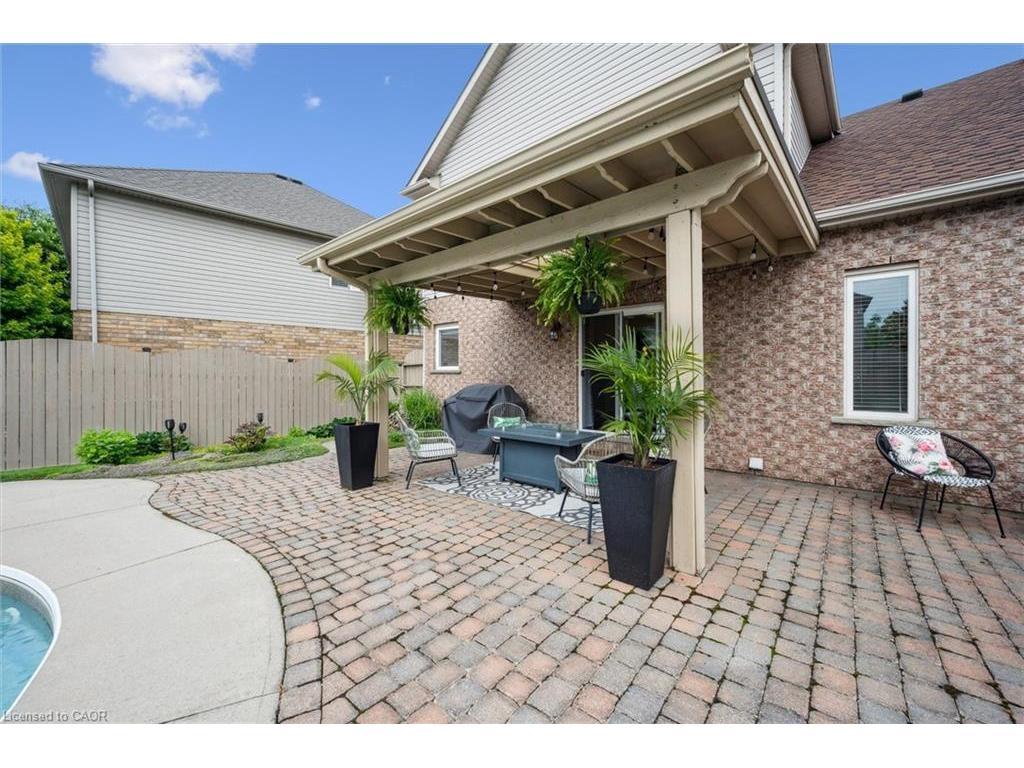 









279


Farley

Drive,
Guelph,




ON
N1L 1N6

