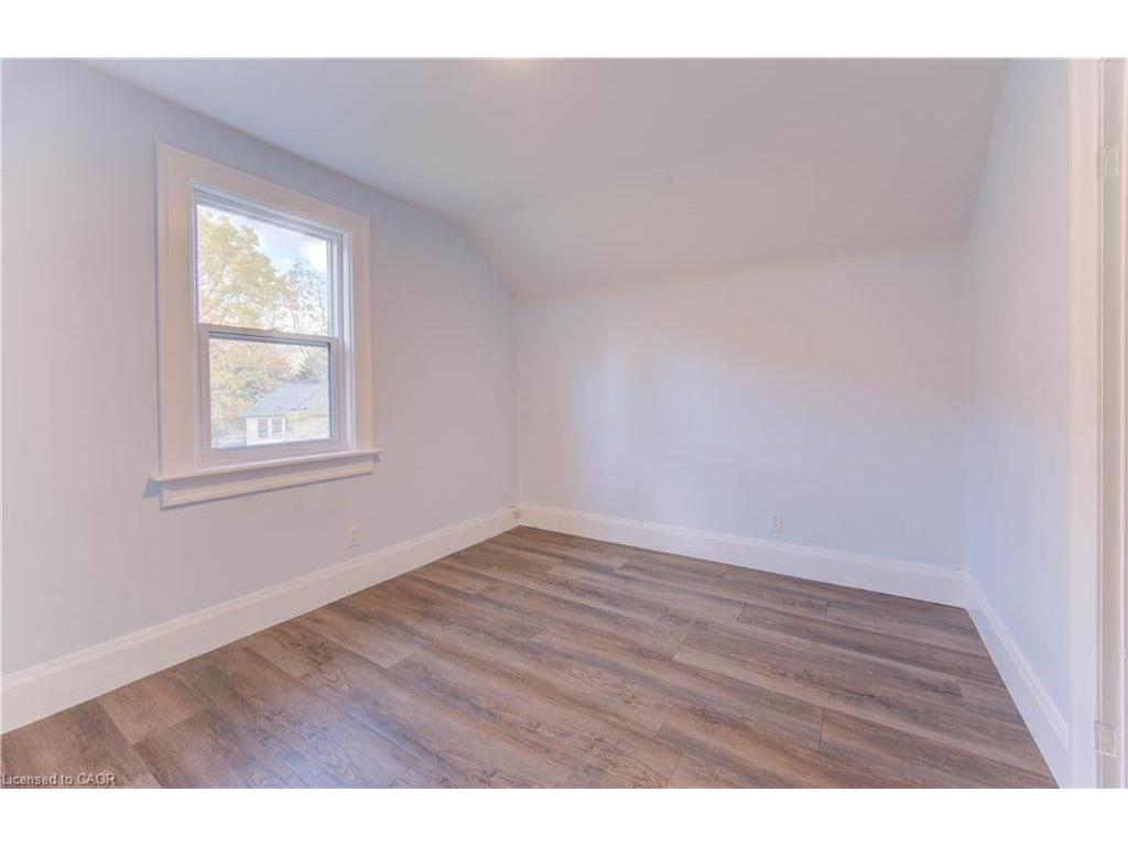 









86


Albert

Street,
Waterloo,




ON
N2L 3S7

