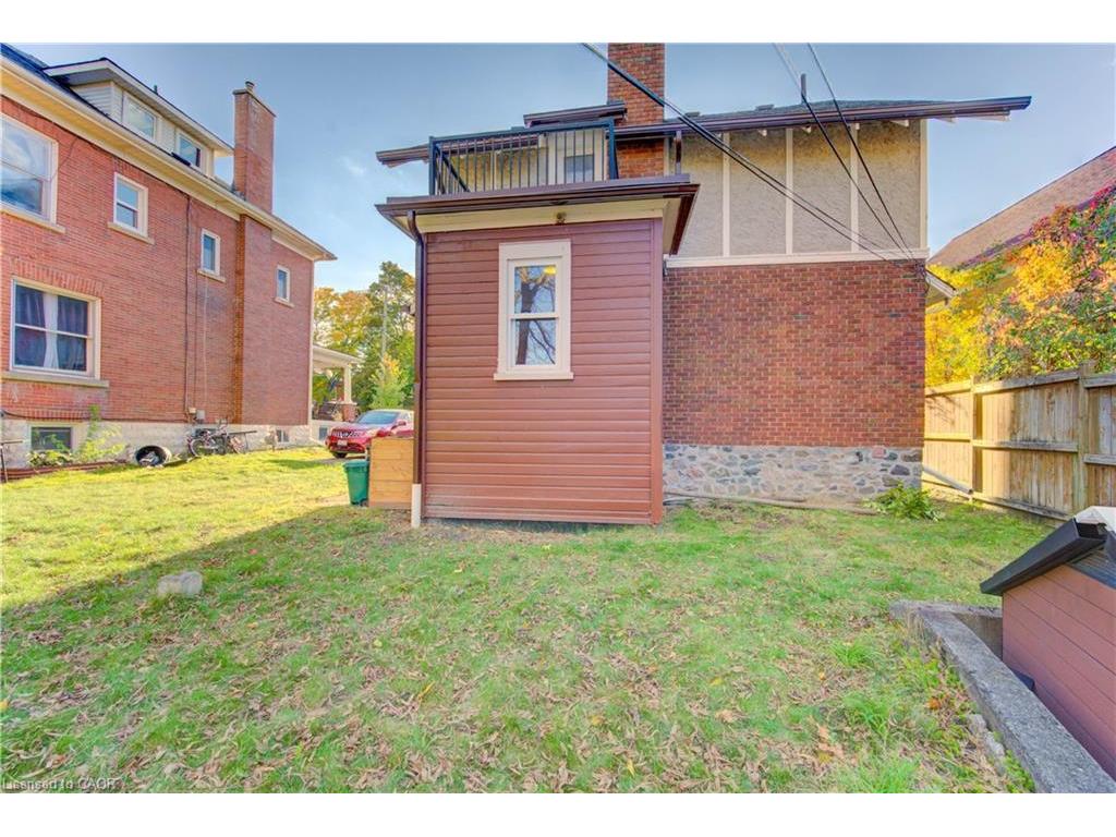 









86


Albert

Street,
Waterloo,




ON
N2L 3S7

