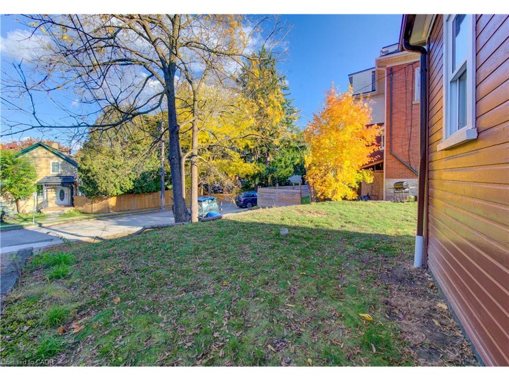 









86


Albert

Street,
Waterloo,




ON
N2L 3S7

