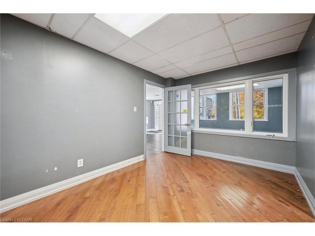 









325


Breithaupt

Street,
Kitchener,




ON
N2H 5H6

