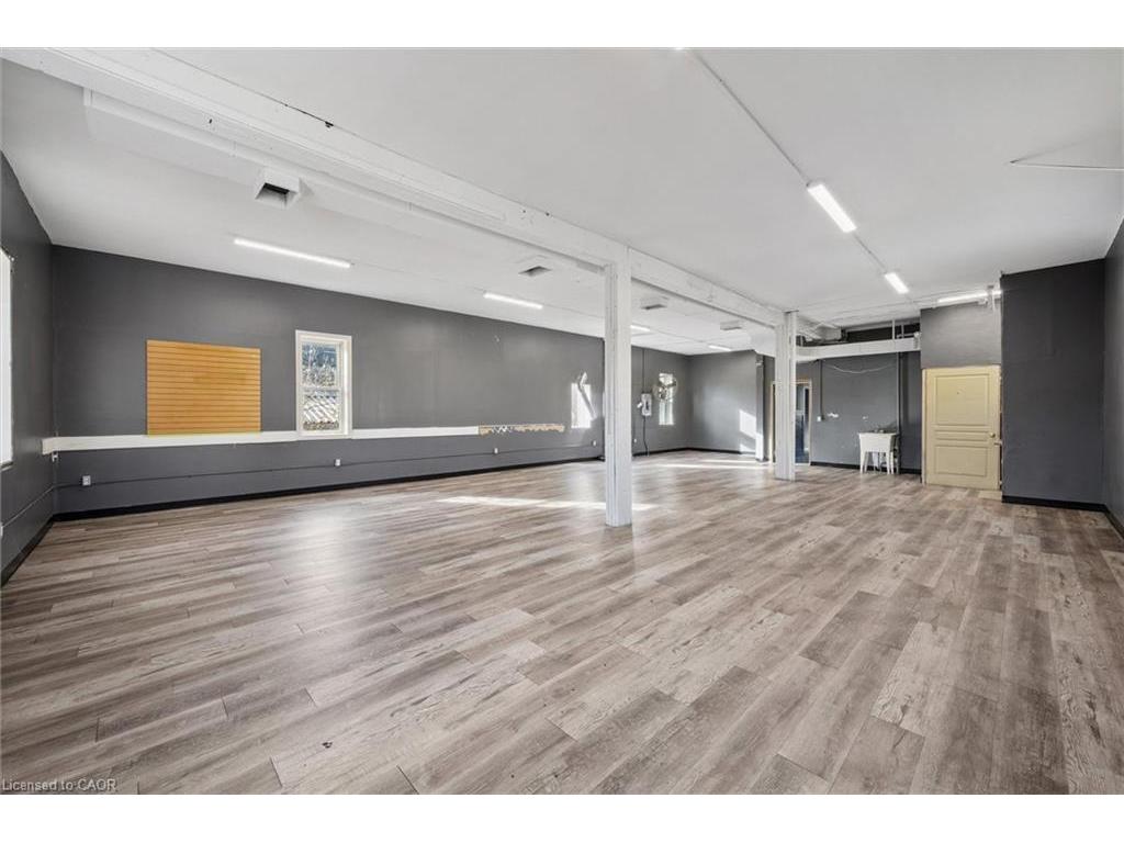 









325


Breithaupt

Street,
Kitchener,




ON
N2H 5H6

