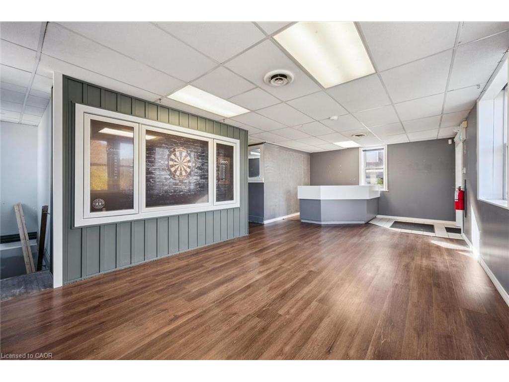 









325


Breithaupt

Street,
Kitchener,




ON
N2H 5H6

