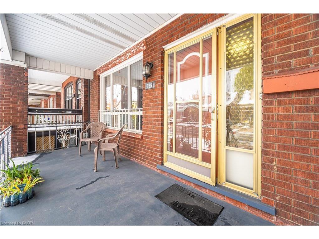 









163


Connaught

Avenue North,
Hamilton,




ON
L8L 6Z4

