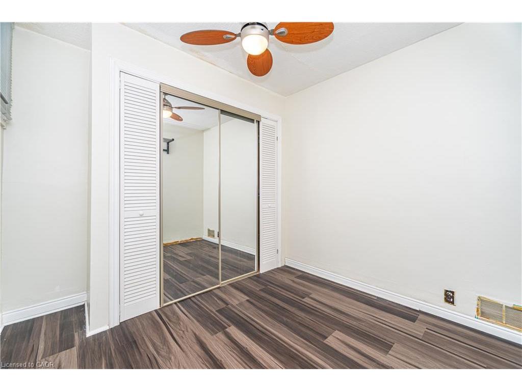 









163


Connaught

Avenue North,
Hamilton,




ON
L8L 6Z4

