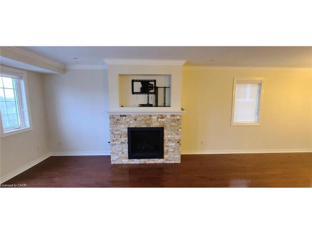 









520


Silken Lauamnn

Drive,
Newmarket,




ON
L3X 2S7

