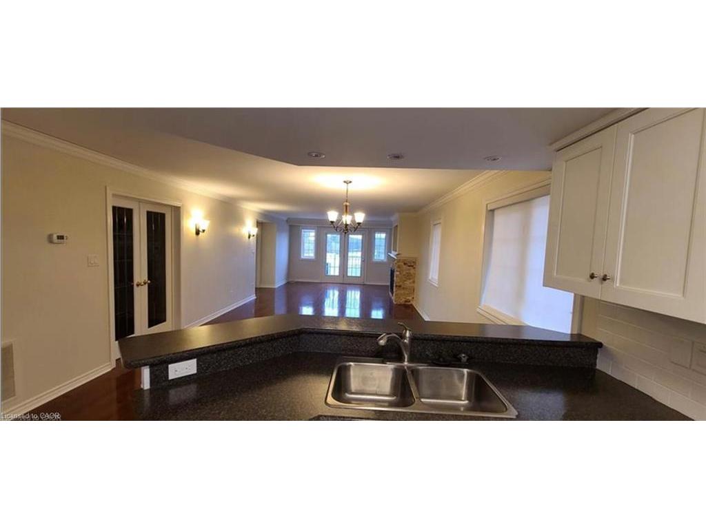 









520


Silken Lauamnn

Drive,
Newmarket,




ON
L3X 2S7

