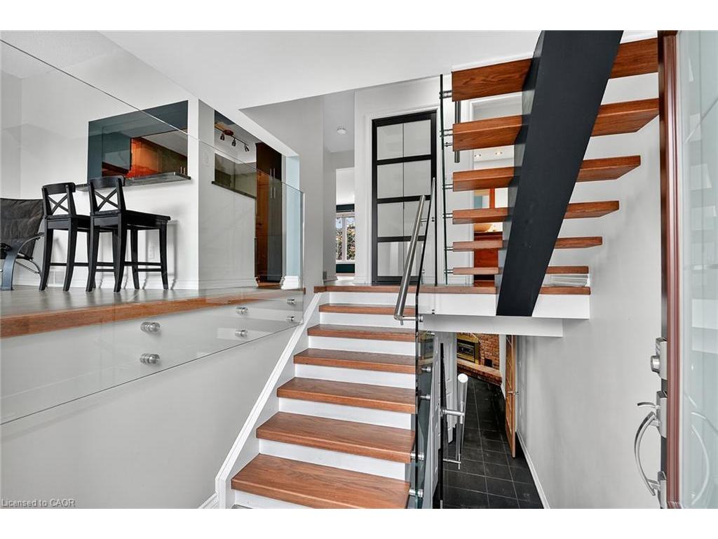 









178


Scott

Street, 21,
St. Catharines,




ON
L2N 6Y5

