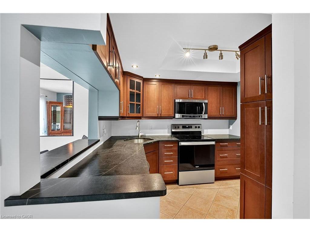 









178


Scott

Street, 21,
St. Catharines,




ON
L2N 6Y5

