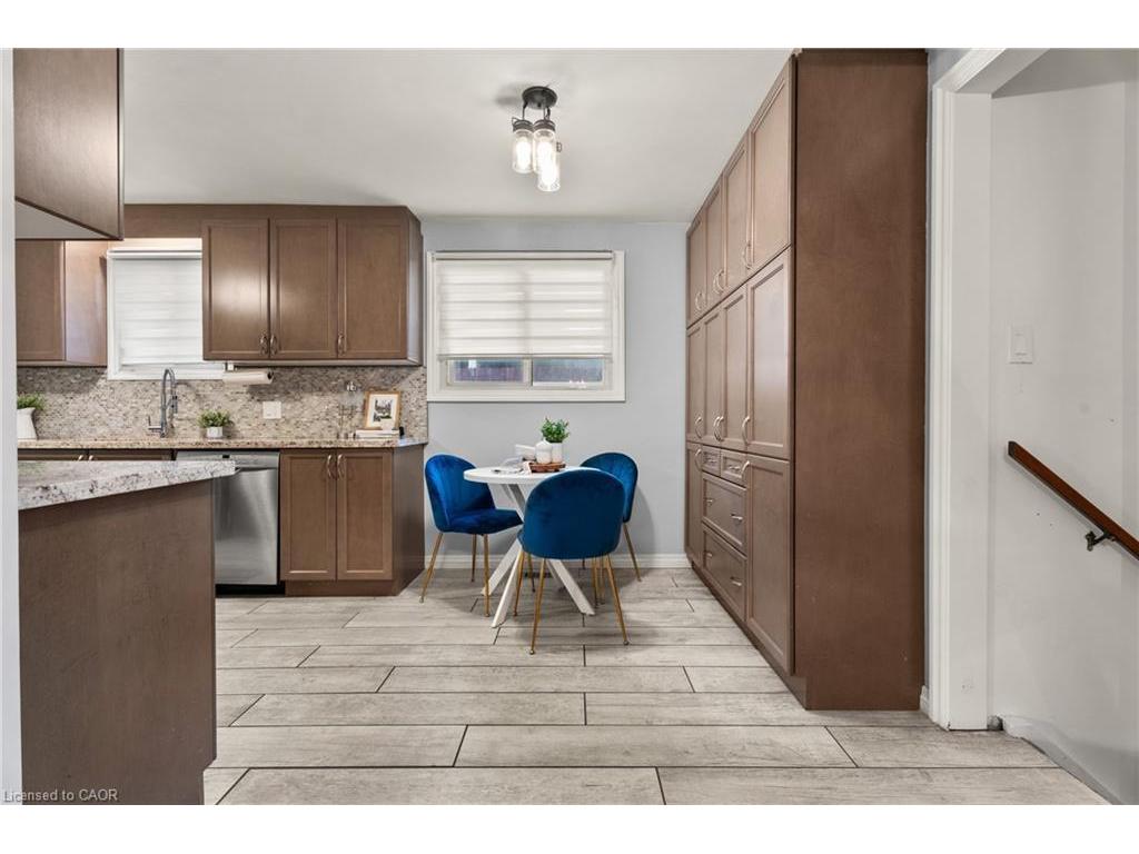 









215


Berkindale

Drive,
Hamilton,




ON
L8E 2R6

