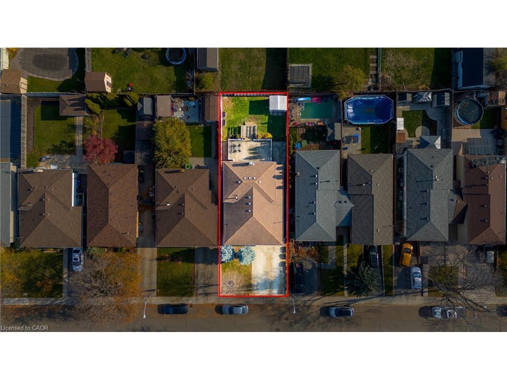 









215


Berkindale

Drive,
Hamilton,




ON
L8E 2R6

