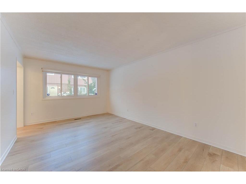 









121


University

Avenue East, 52,
Waterloo,




ON
N2J 4J1

